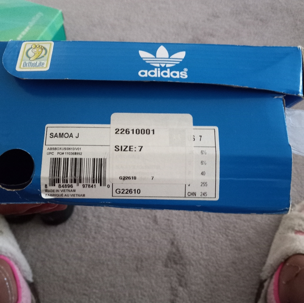 Adidas - Picture 6 of 6